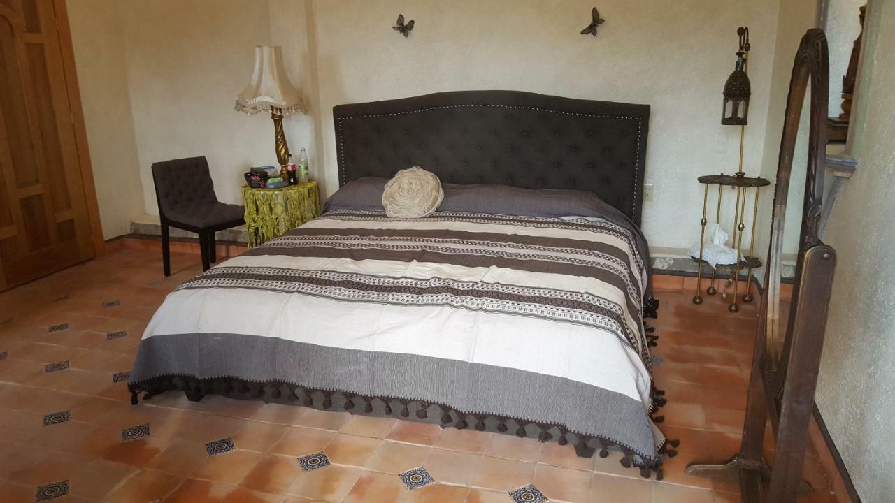 La Casona Azul Bed N Breakfast Santa Rosa de Jauregui Экстерьер фото