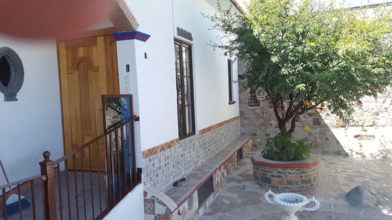 La Casona Azul Bed N Breakfast Santa Rosa de Jauregui Экстерьер фото
